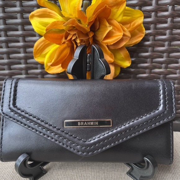 NWT Brahmin Veronica Captain Black Envelope Style Wallet - Picture 1 of 9